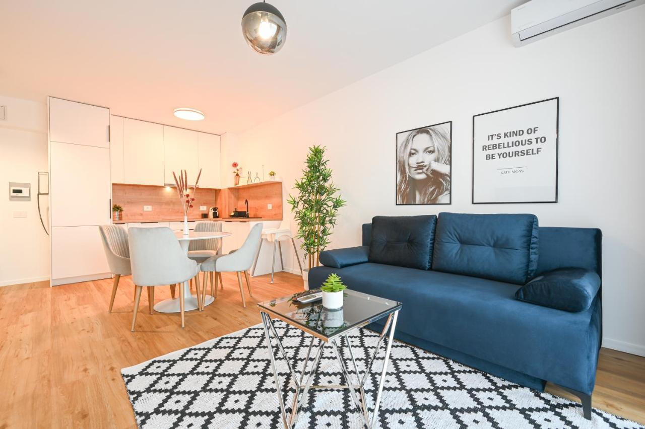 Ferienwohnung Km Flats Oradea Exterior foto